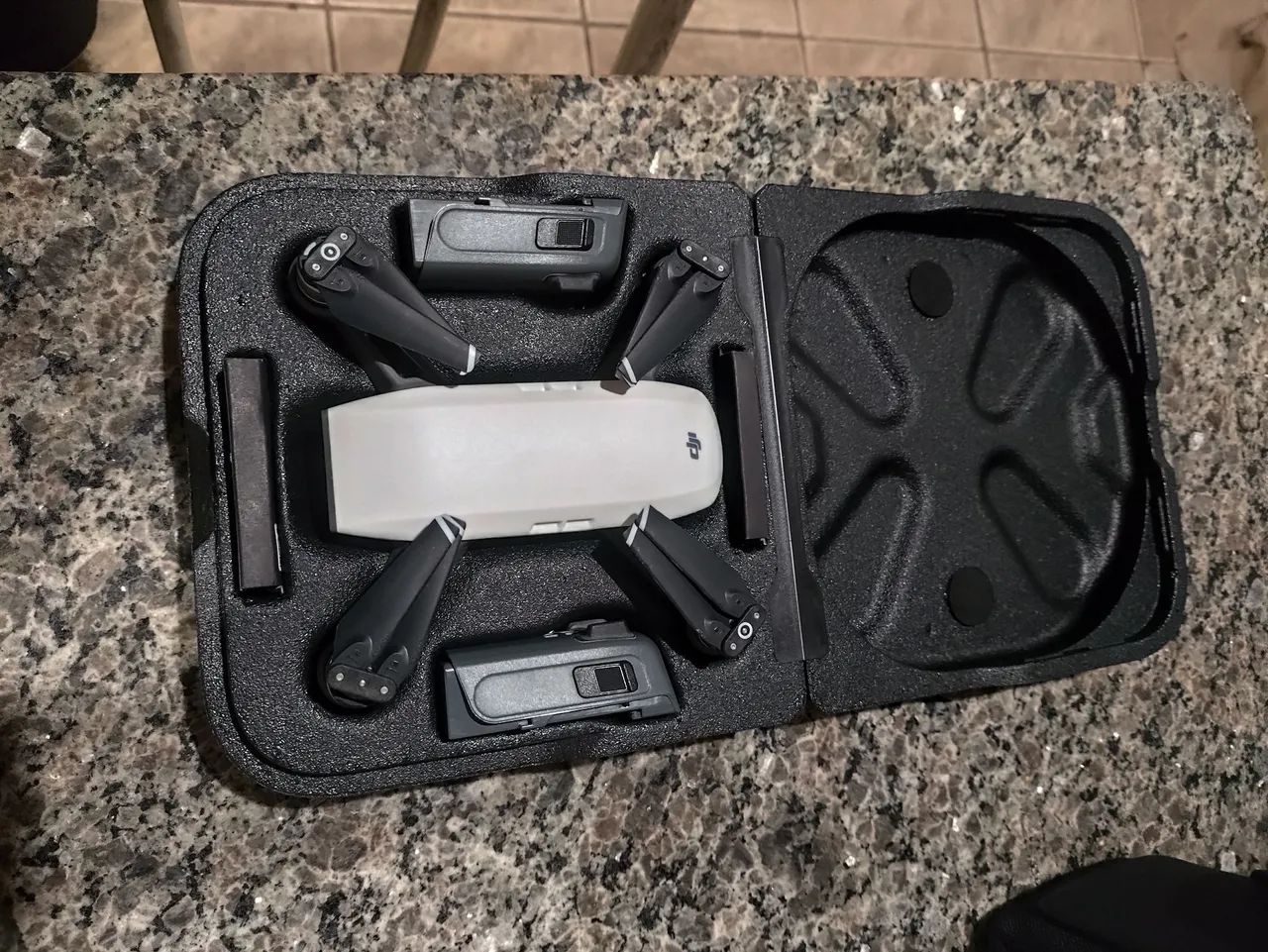 DJI Spark Fly More Combo - Excelente Estado - Foto 3