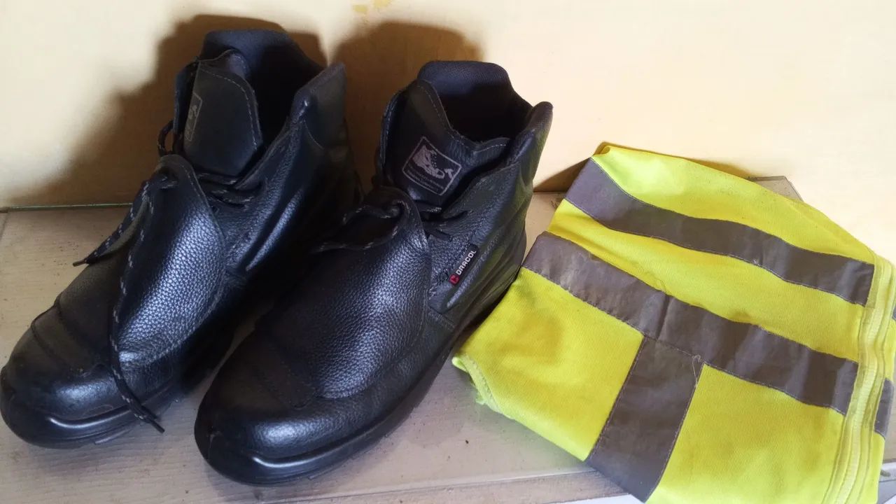 Para vender hoje bota + colete refletivo 