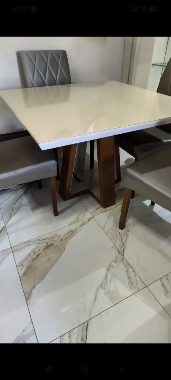 mesa de jantar quadrada 