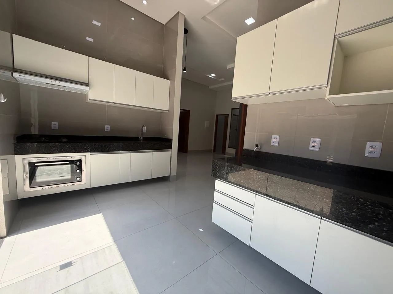 Excelente casa em localização privilegiada  - Foto 3