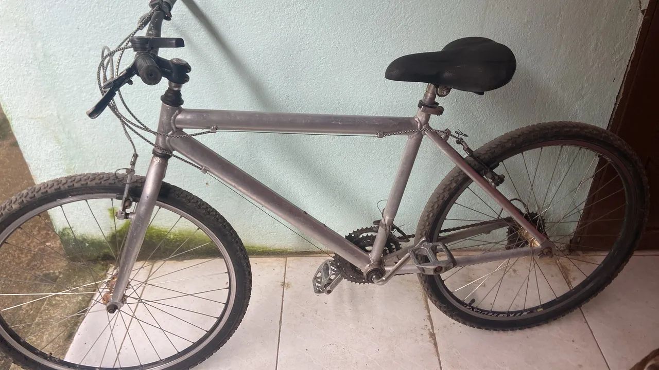 Bicicleta aro 24 - Foto 5