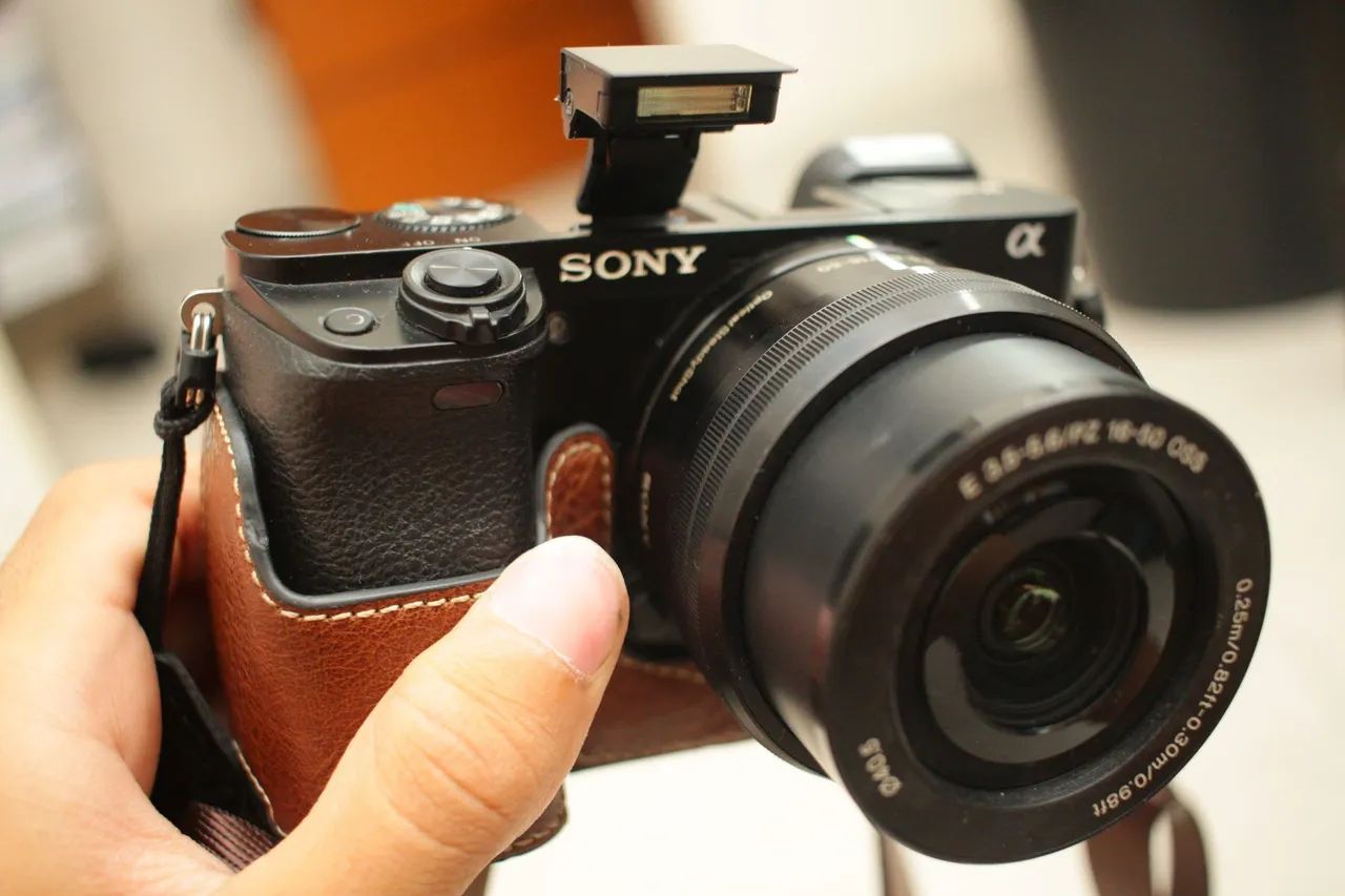 Camera Sony A6000 kit Completo - Foto 2