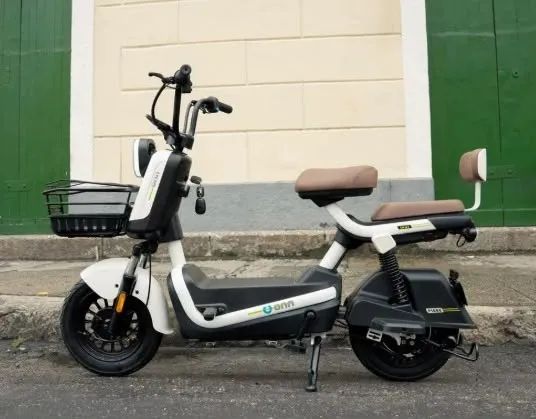 P1000
