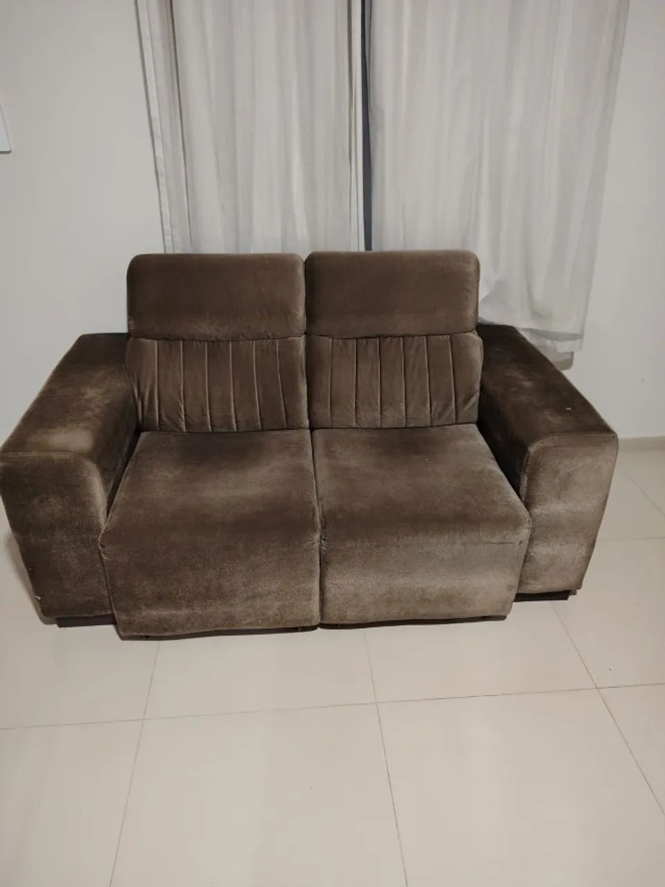 VENDE - SE SOFÁ 