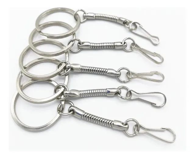 Chaveiro De Metal Com Corrente De Cobra E Pendurado 