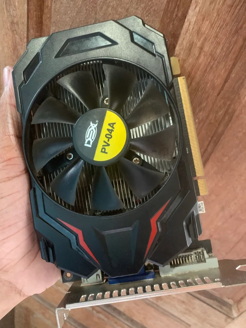 PLACA DE VIDEO AMD R7 240