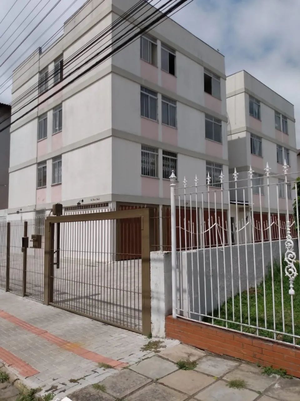 APARTAMENTO DE 2 QUARTOS CENTRO LAGES SC