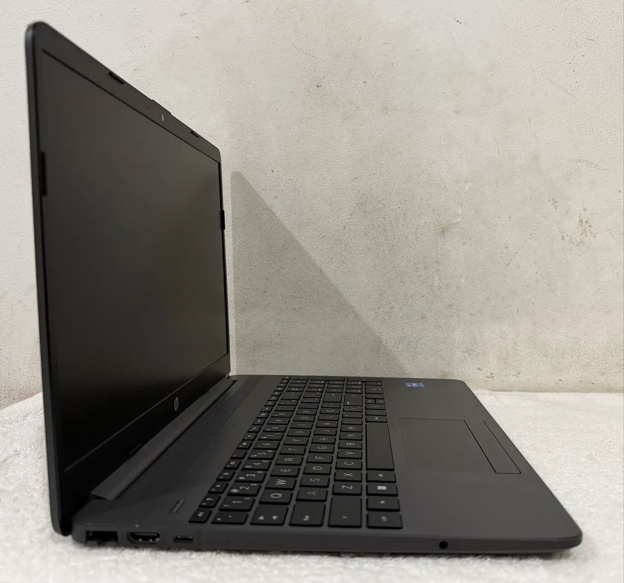 Notebook HP i5 da 13 Geração com SSD NVMe 256GB e 8GB DDr4, Tela Notebook HP i5 da 13 Geração com SSD NVMe 256GB e 8GB DDr4, Tela