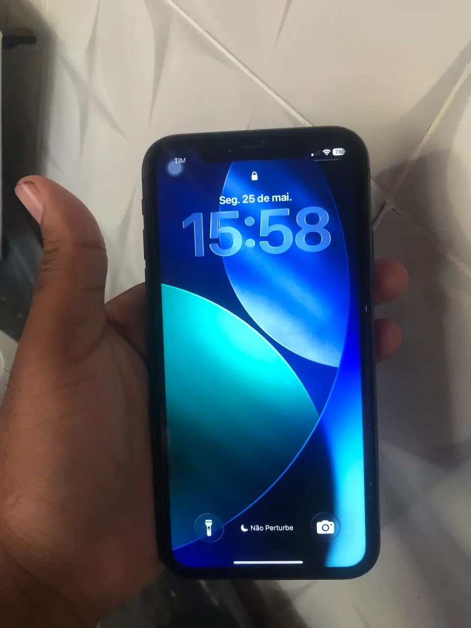 iPhone 11 64