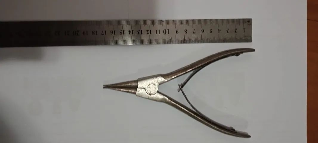Alicate de Aço 
