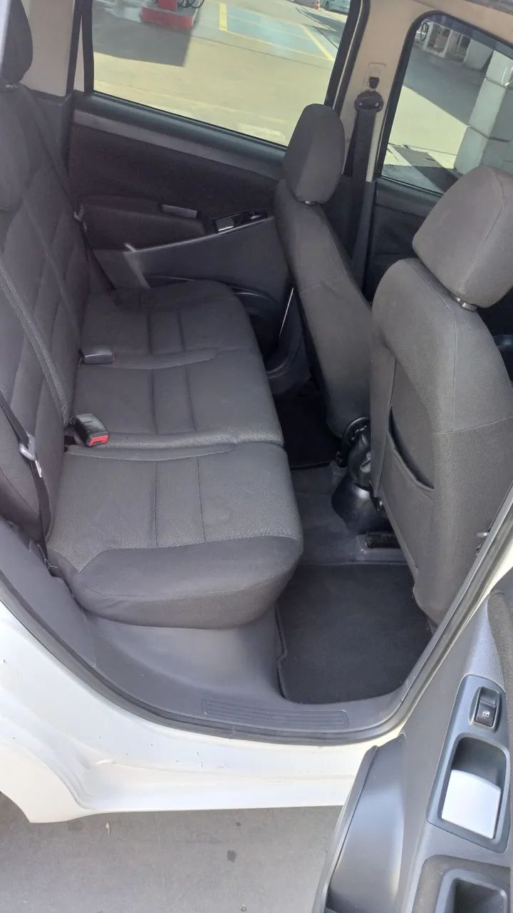 Fiat Idea Attractive 1.4 Fire Flex 8V 5P 2013 - Foto 5