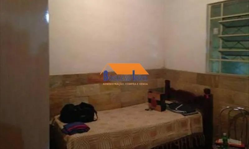 Casa no Bairro Carlos Prates com 03 quartos e 01 loja comercial - Foto 3