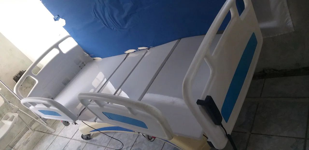 CAMA HOSPITALAR MOTORIZADA MARCA