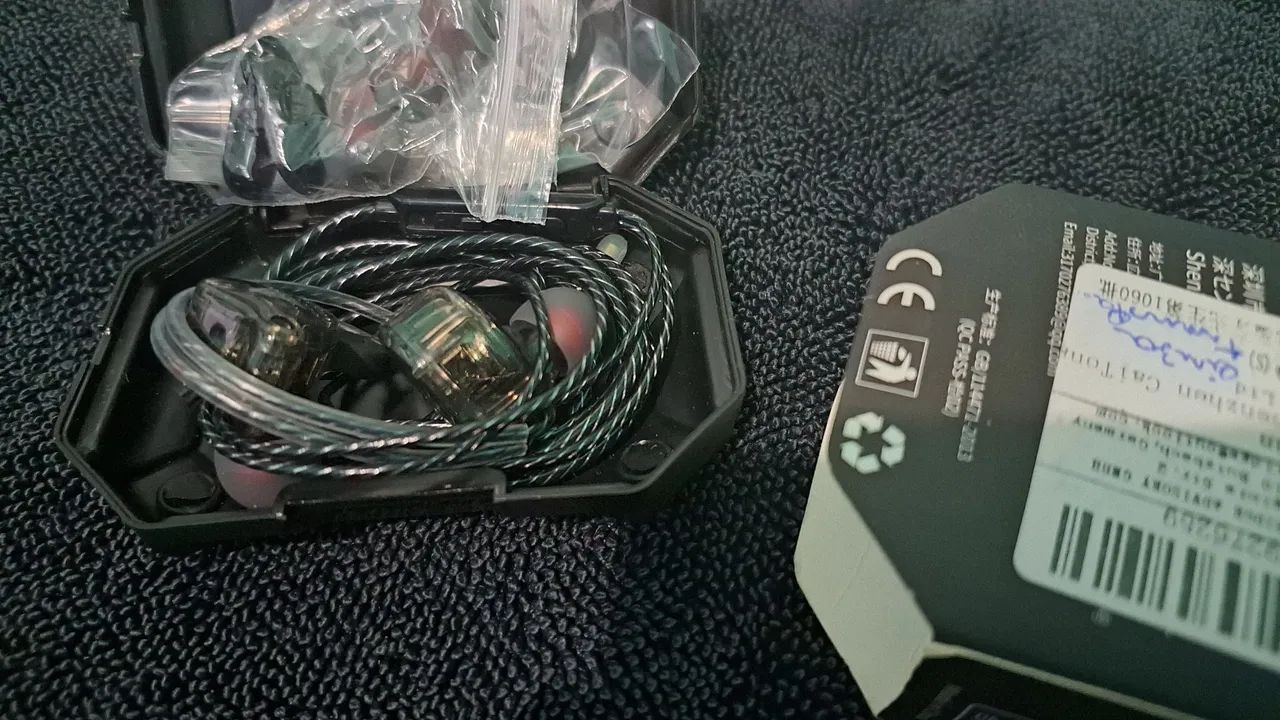 ?FONE QKZ PROFISSIONAL 4K? - Foto 3