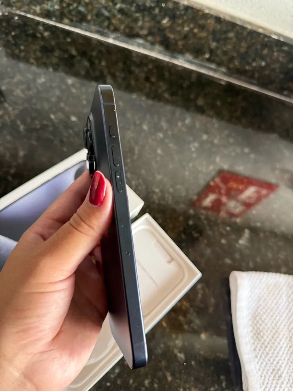 iPhone 15 Pro Max 256GB azul com caixa ANATEL - Foto 2
