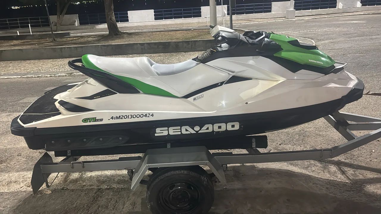 Vendo jet ski leia a descrição  - Foto 3