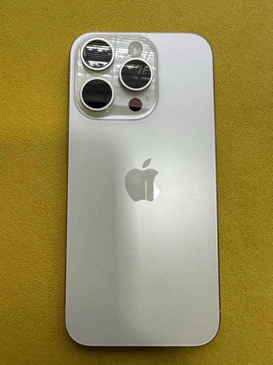 iPhone 15 pro - Foto 4