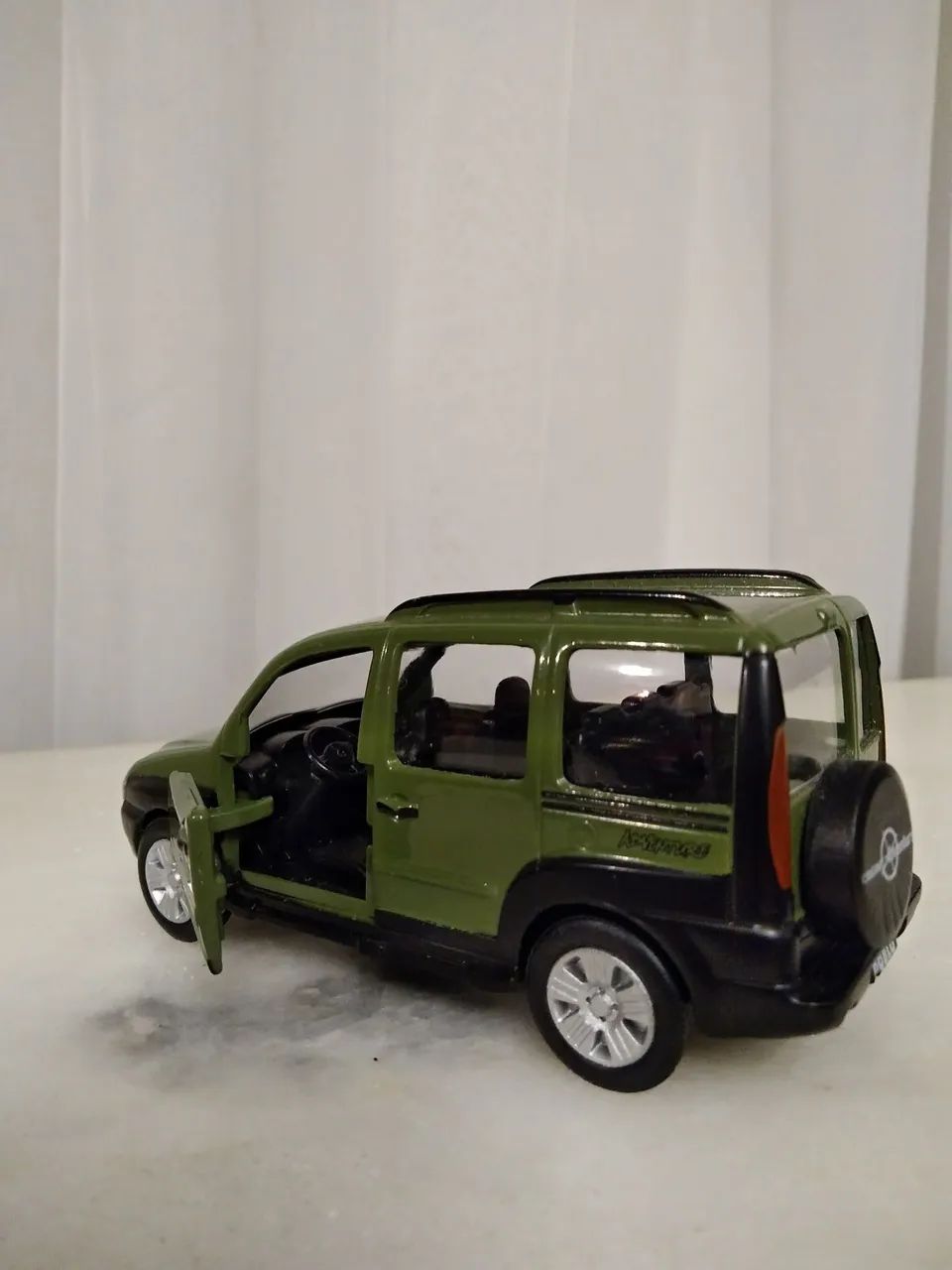 Miniatura Fiat Doblo Adventure-metal  - Foto 3