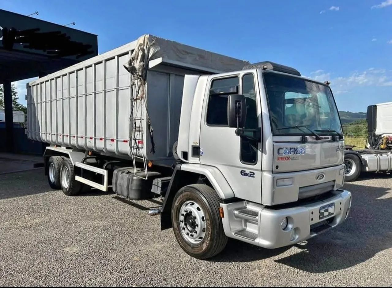 Ford cargo 2429