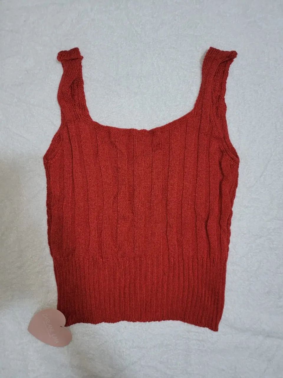 Cropped de Tricô Vermelho com Alças - Darlene Lima - Foto 2