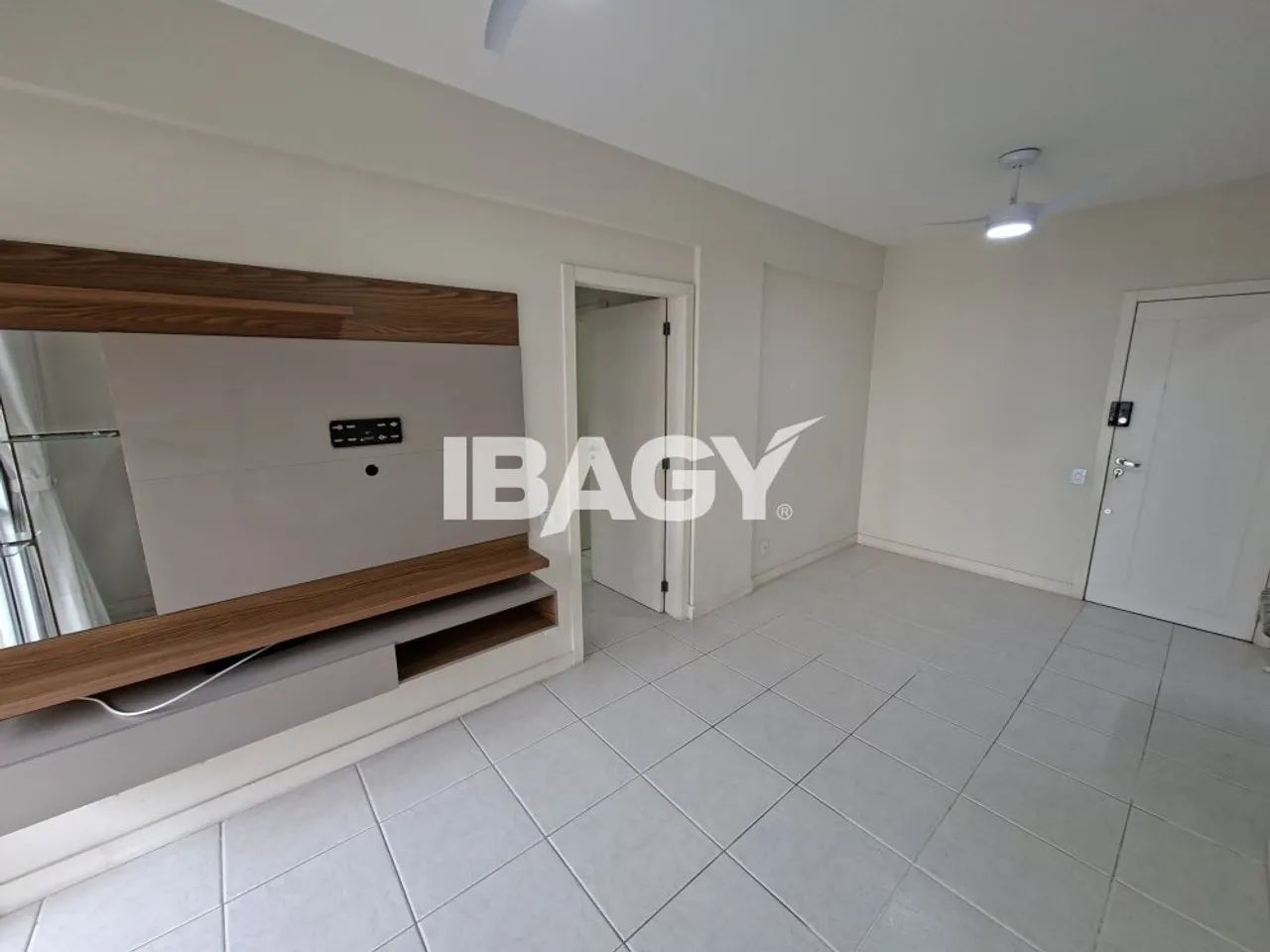 Excelente Apartamento 2 dormitório(s) em Itacorubi - Florianópolis - Foto 2