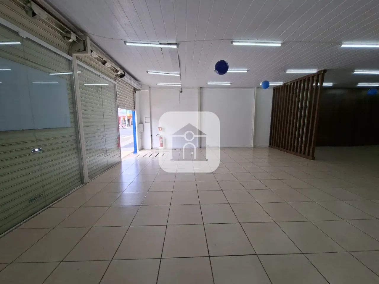 Loja comercial para locação no bairro Nossa Senhora Aparecida - Foto 2