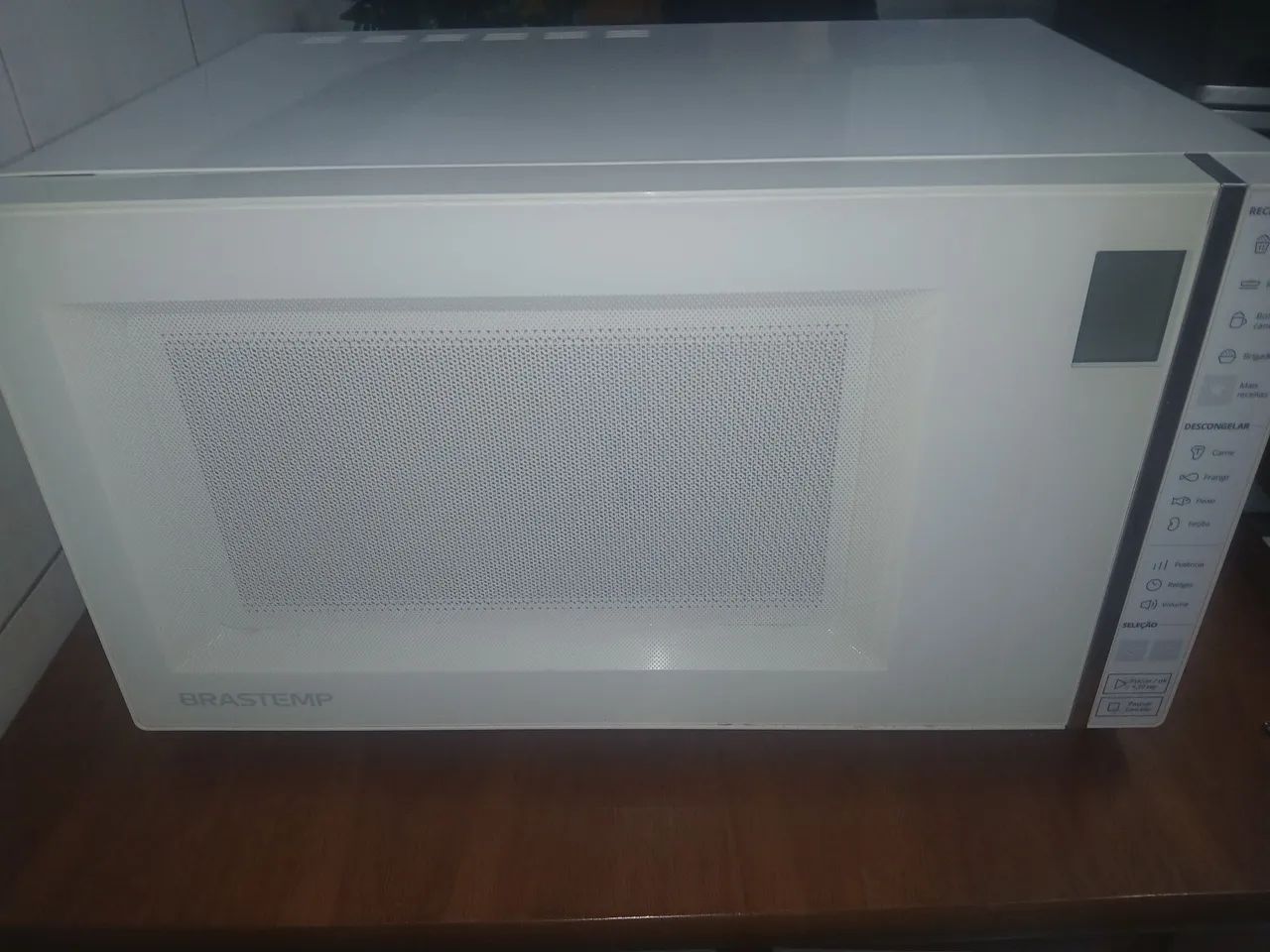 Micro-ondas novíssimo  
