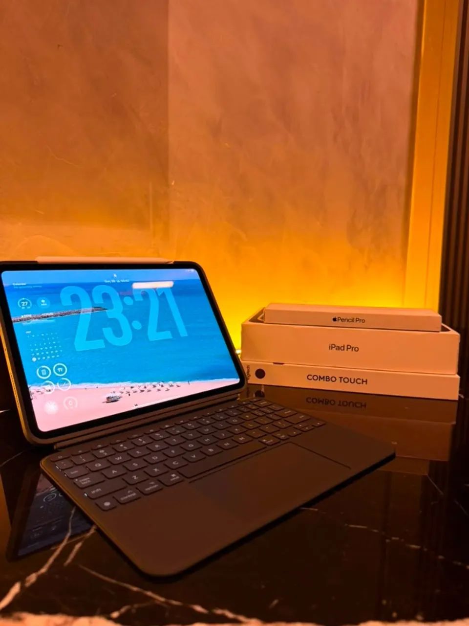 iPad Pro M5 11 Polegadas 256GB + Apple Pencil Pro + Combo Touch Logitech