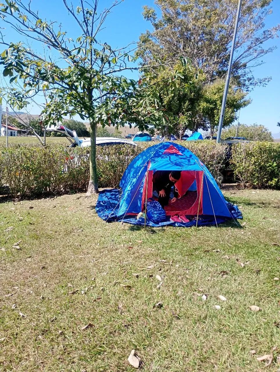 Vendo barraca de camping 2 e 3 pessoas 