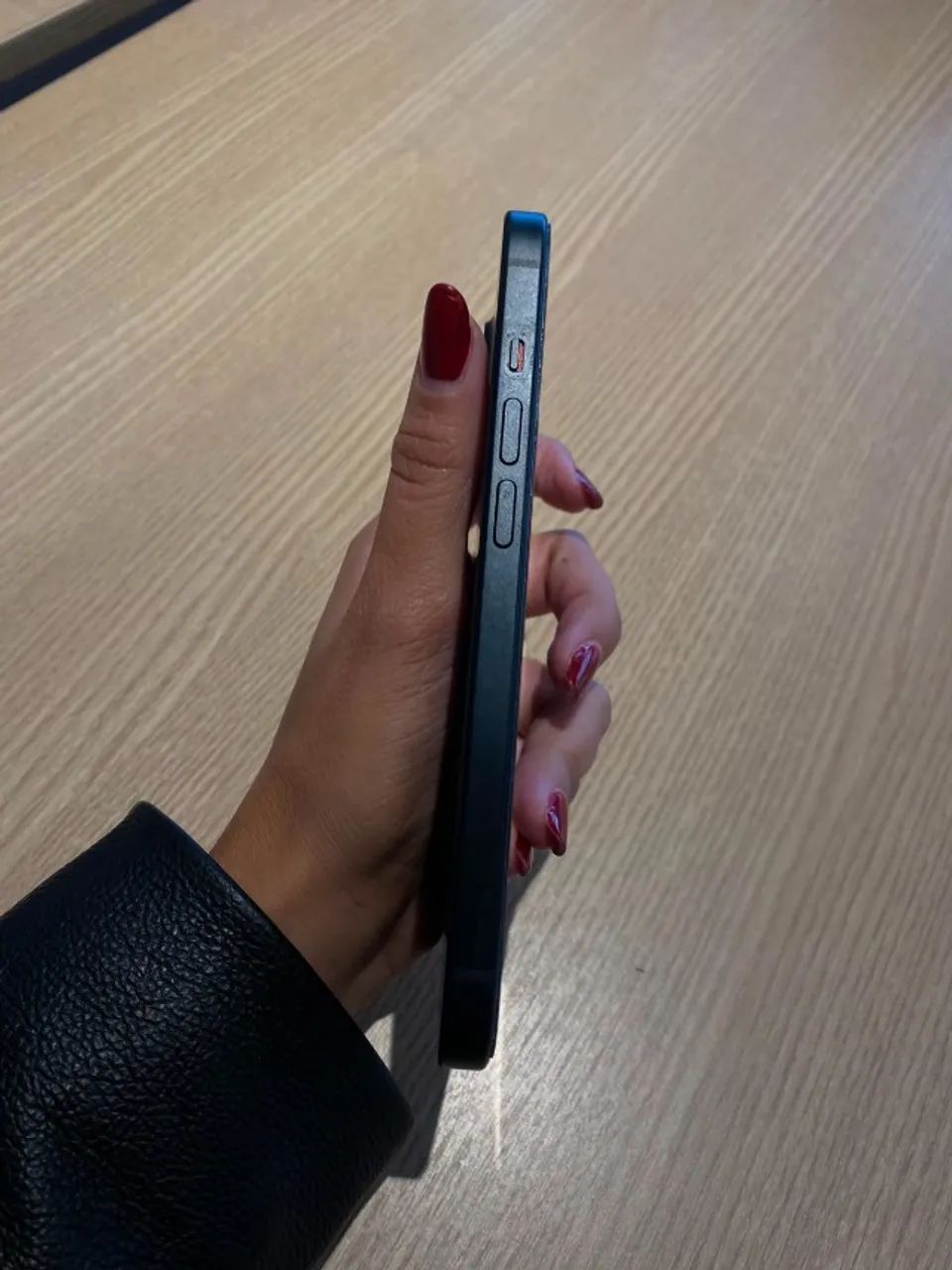 iPhone 15 128 GB - Impecável - R$ 2900 - Foto 2