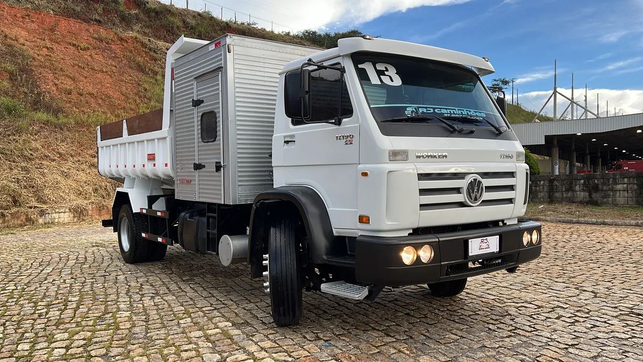 Caminhão toco báscula e  c módulo  8 passageiros  - Foto 3