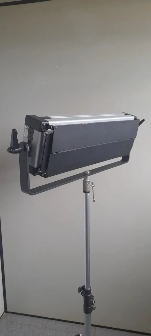 ILUMINADOR MAKO - Foto 3