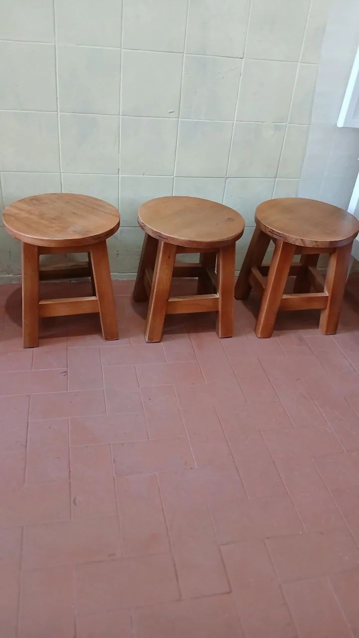 Banquetas de madeira  - Foto 2
