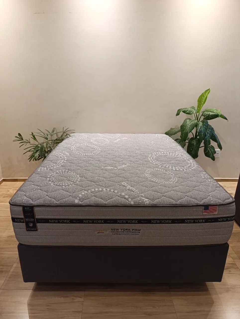 VENDO CONJUNTO CAMA BOX CASAL IMPECÁVEL  - Foto 4
