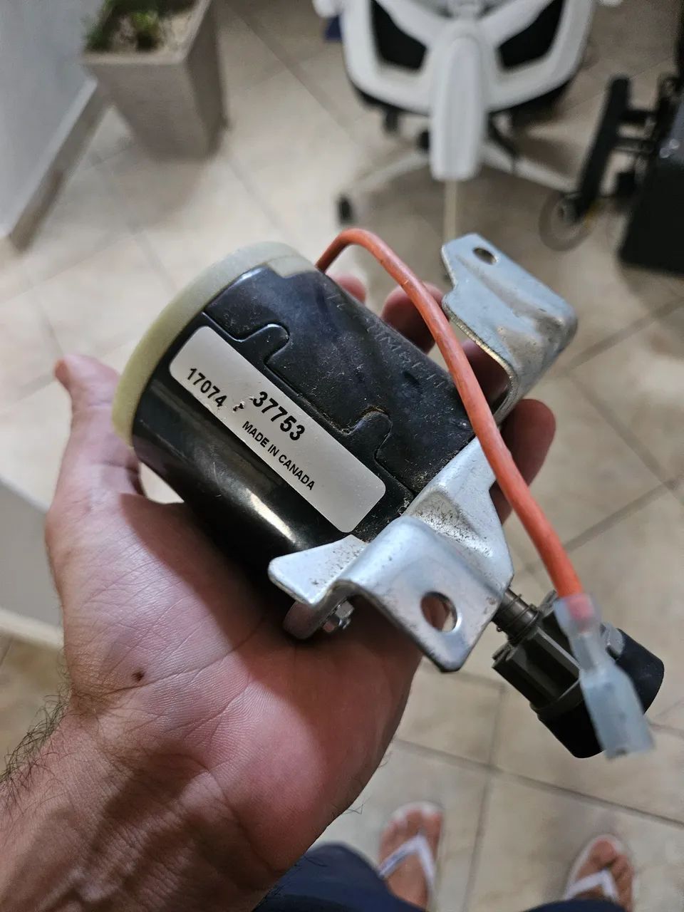 Motor de arranque 12v tecumseh 37753 - Foto 3