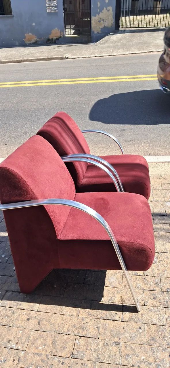2 poltronas Vênus, cor vermelho vinho. Ótimo estado de conservação. - Foto 5