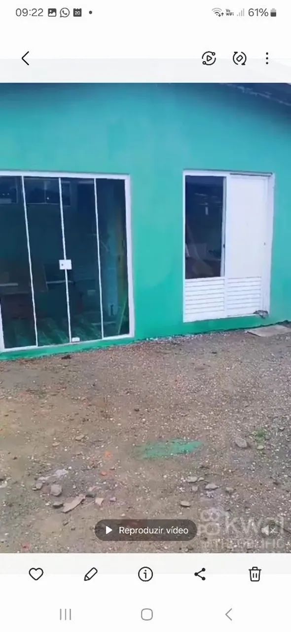 ? OPORTUNIDADE ÚNICA! Vendo 2 casas pelo valor de 1! - Foto 2