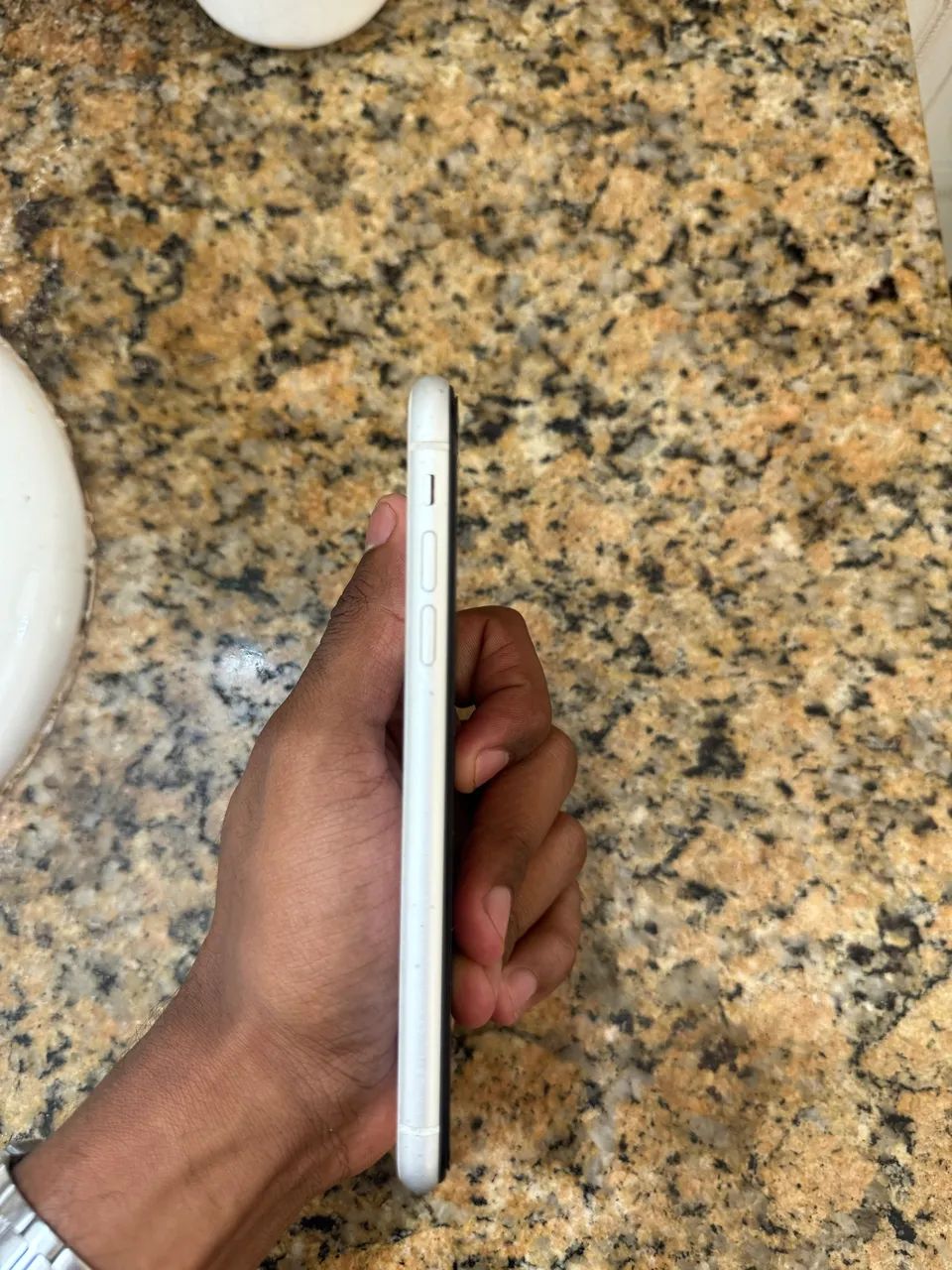 iPhone XR branco 64 GB - Foto 5