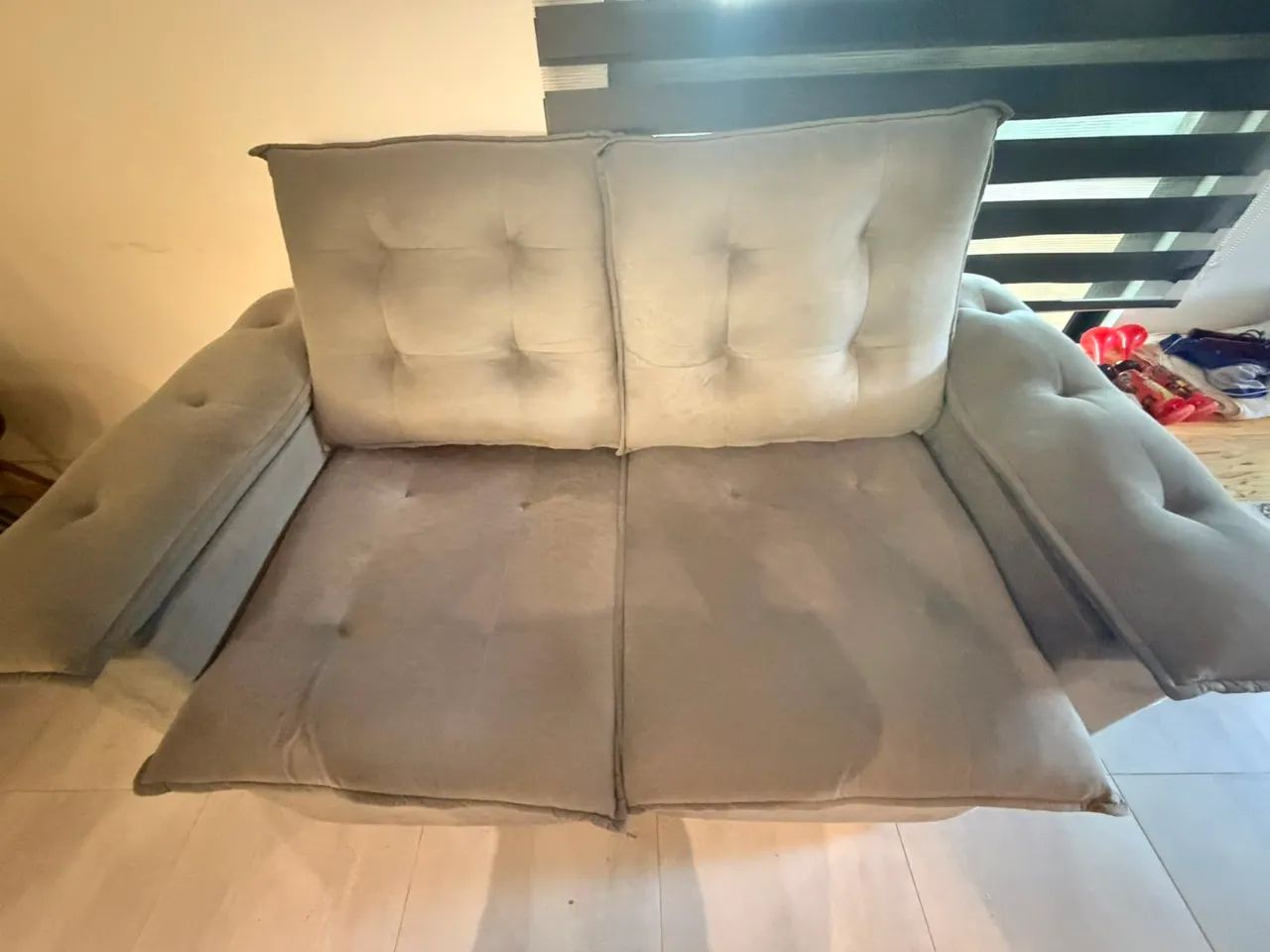 Sofa Pouco usado muito novo