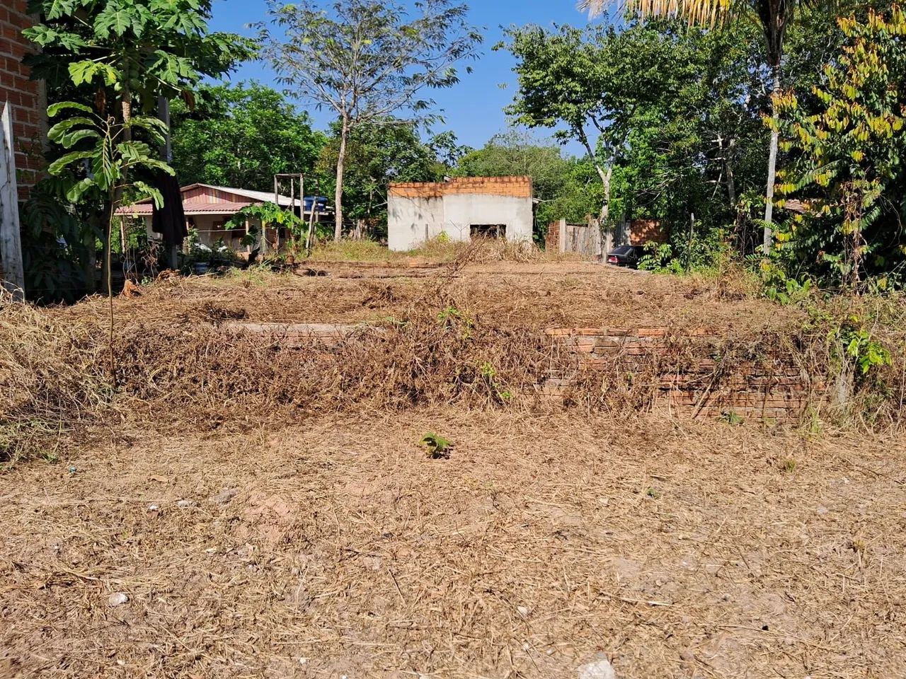 Terreno no Goiabal -Vila da Lagoa 