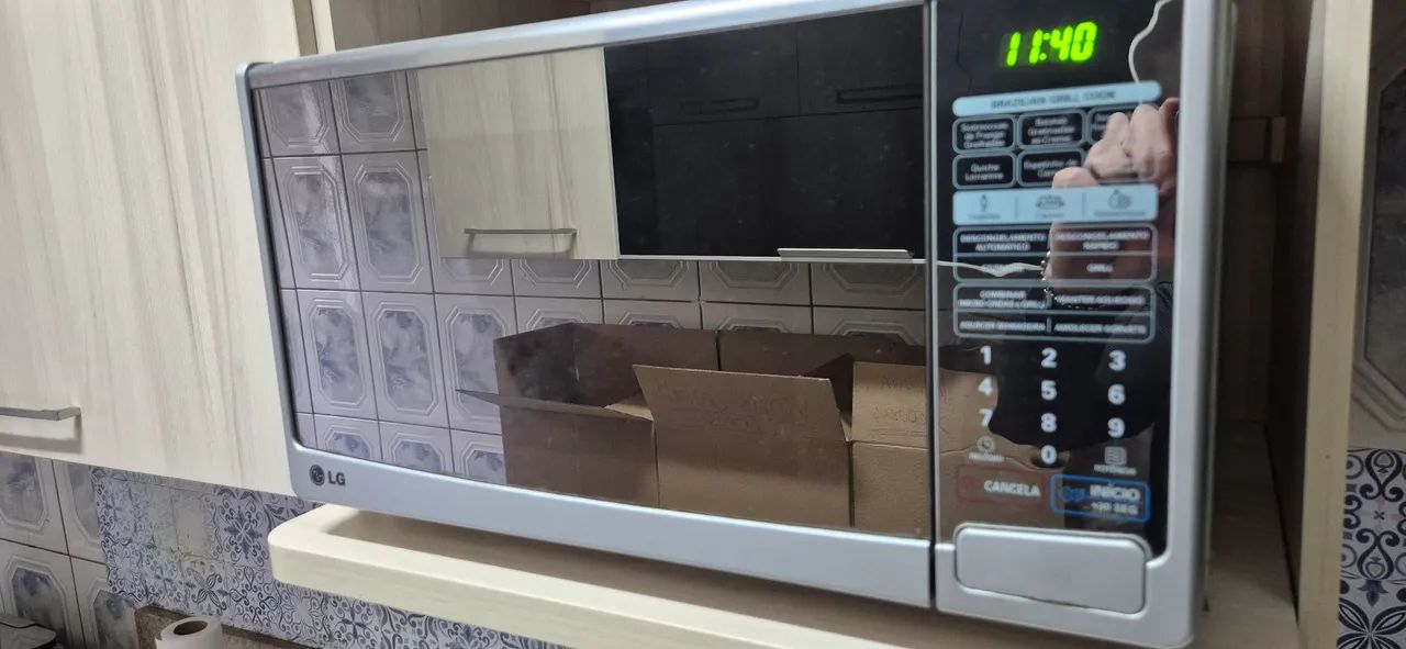 LG Micro-ondas Grill de 30 Litros - Foto 4
