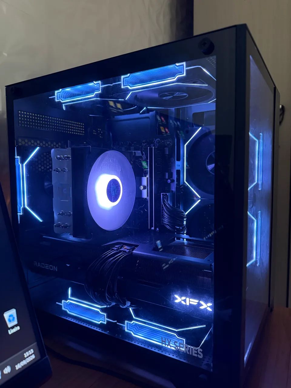 Faço montagens e upgrades em pc