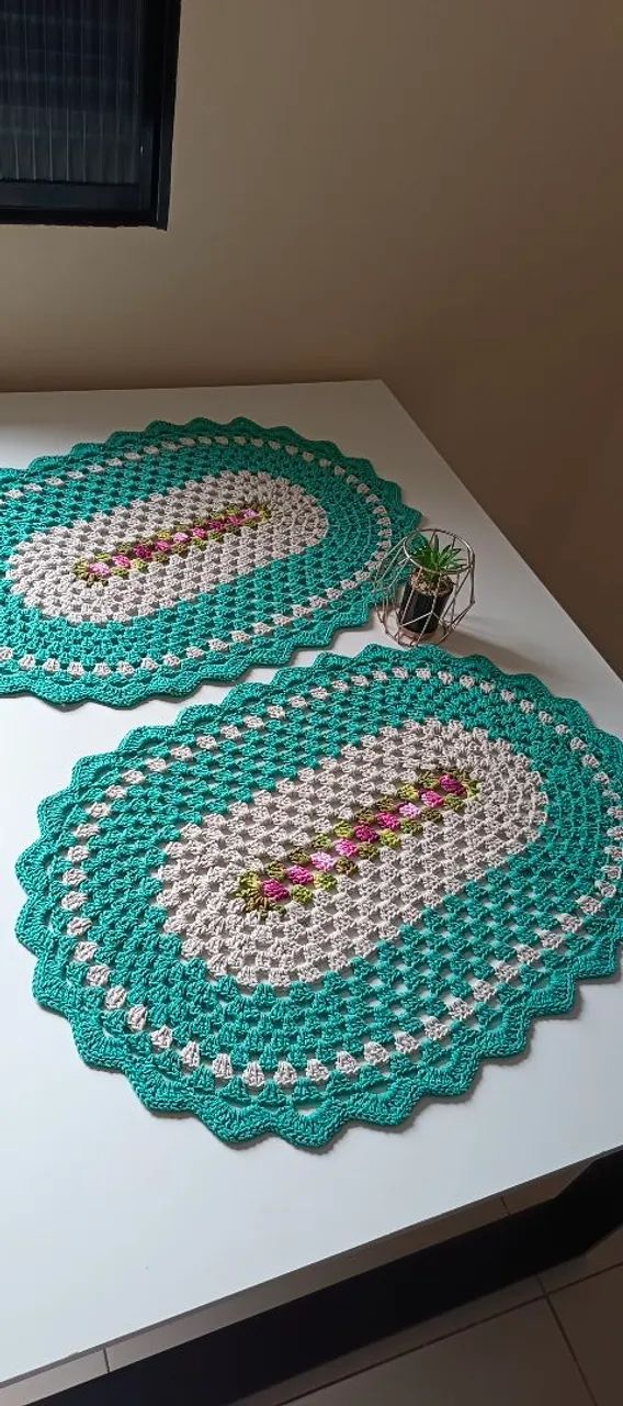 Par de tapetes de Crochê