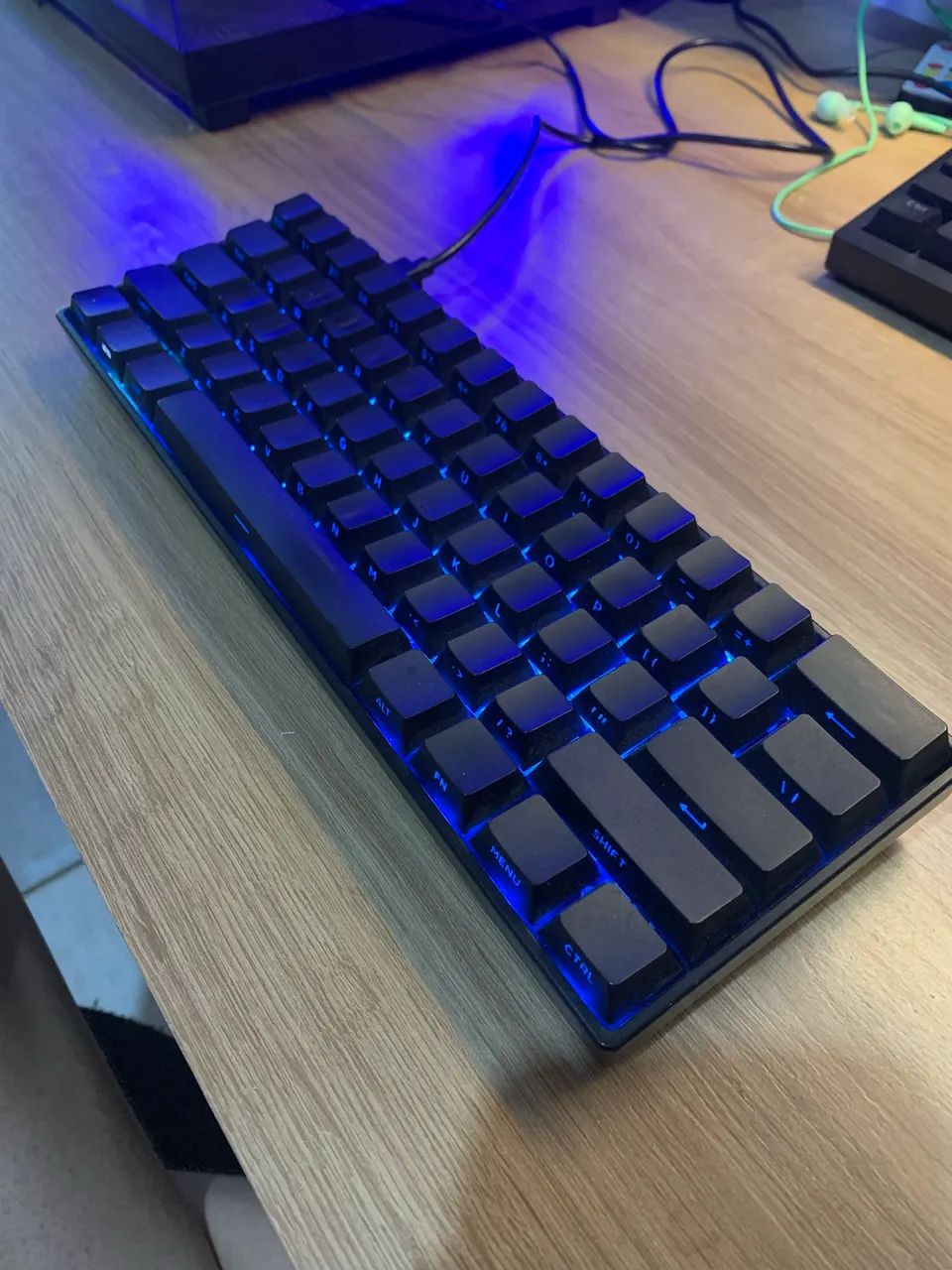 Teclado magnético 60% sem defeito!!! - Foto 3
