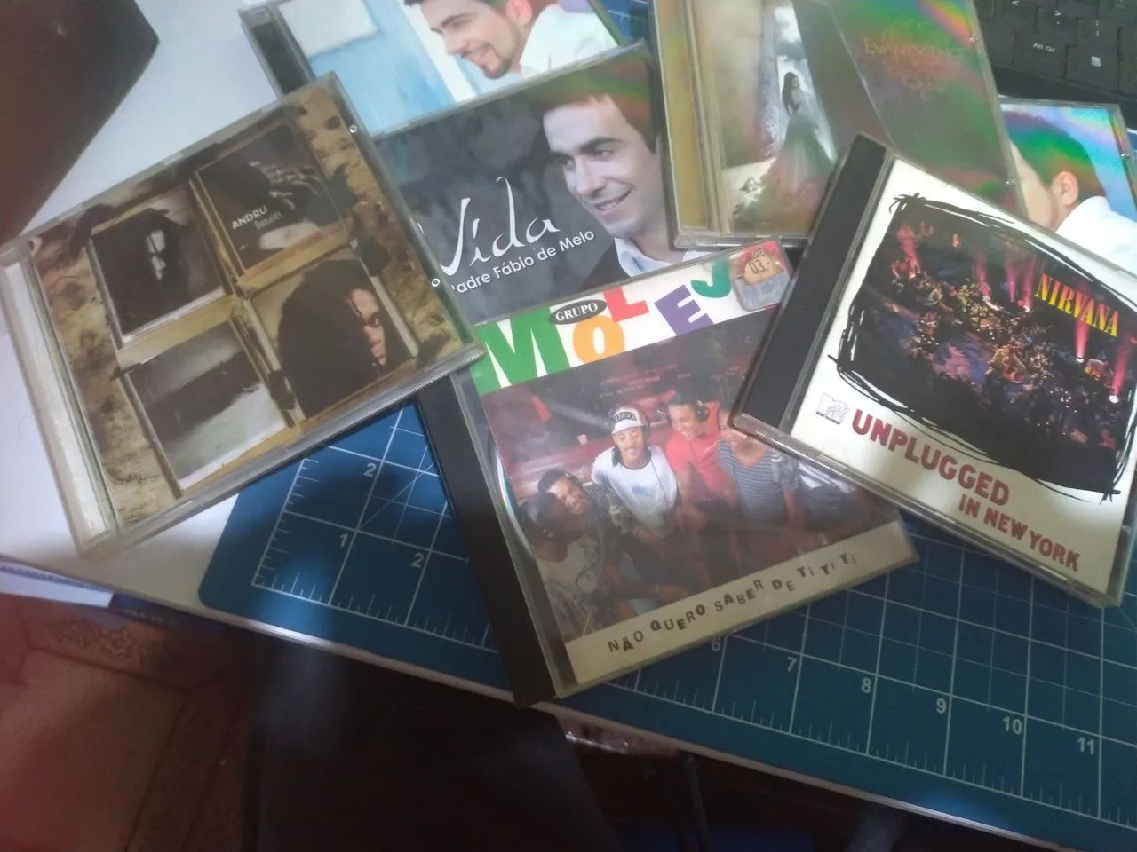 6 cds originais com caixinha e encartes. - Foto 4