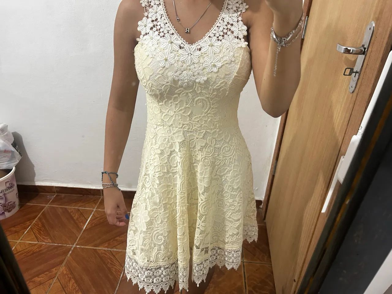 vestido de renda 