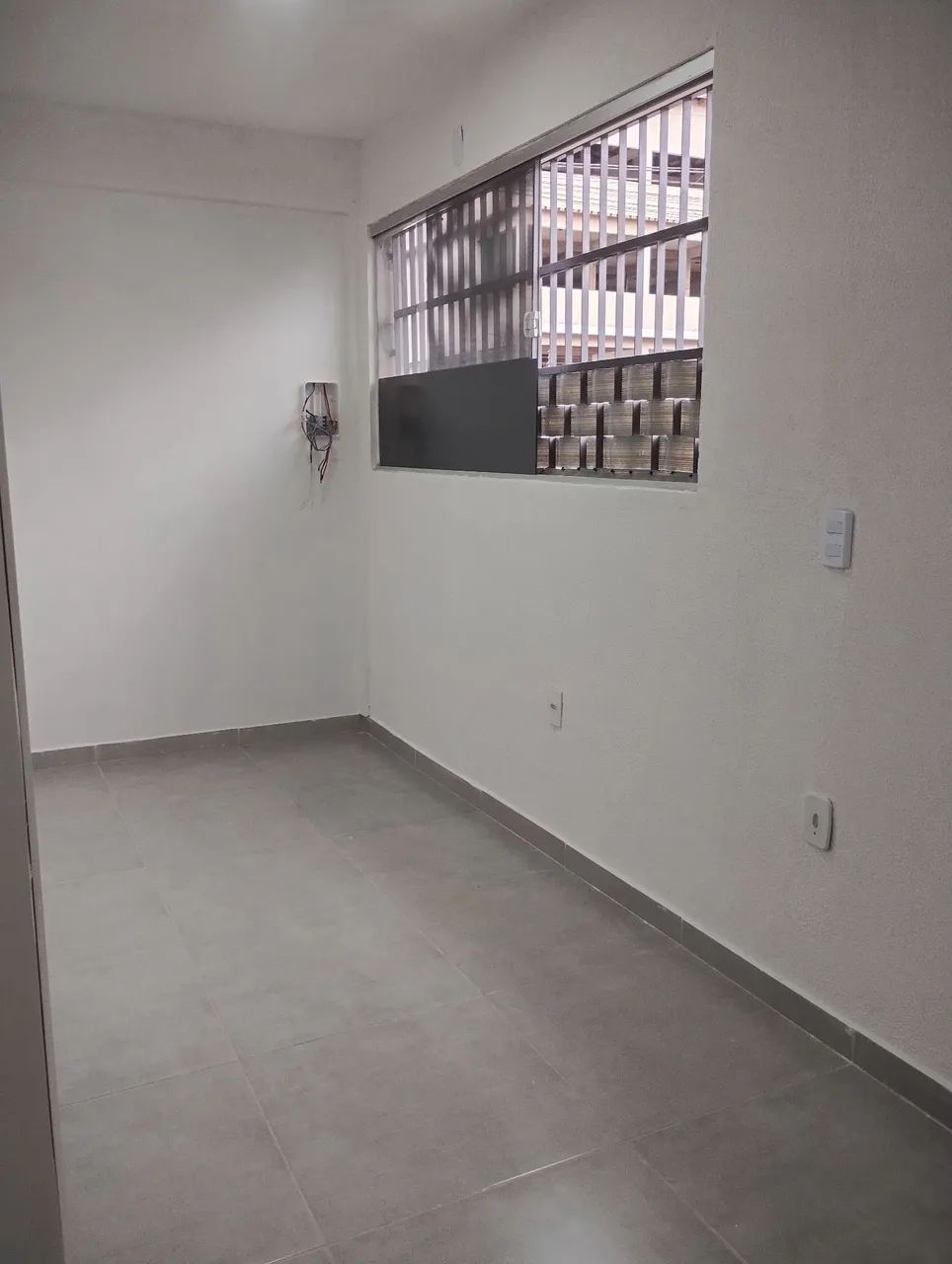 Kit Net/ Casa 1 Quarto  em Laranjeiras Próxima Av Central Serra  - Foto 2