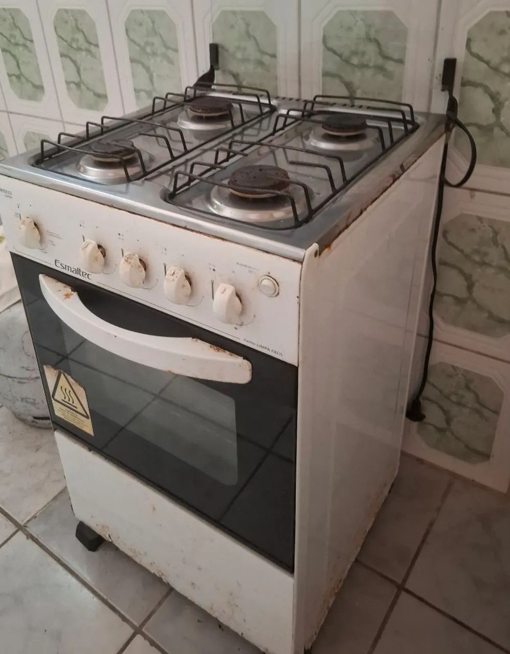 FOGÃO 4 BOCAS ESMALTEC USADO