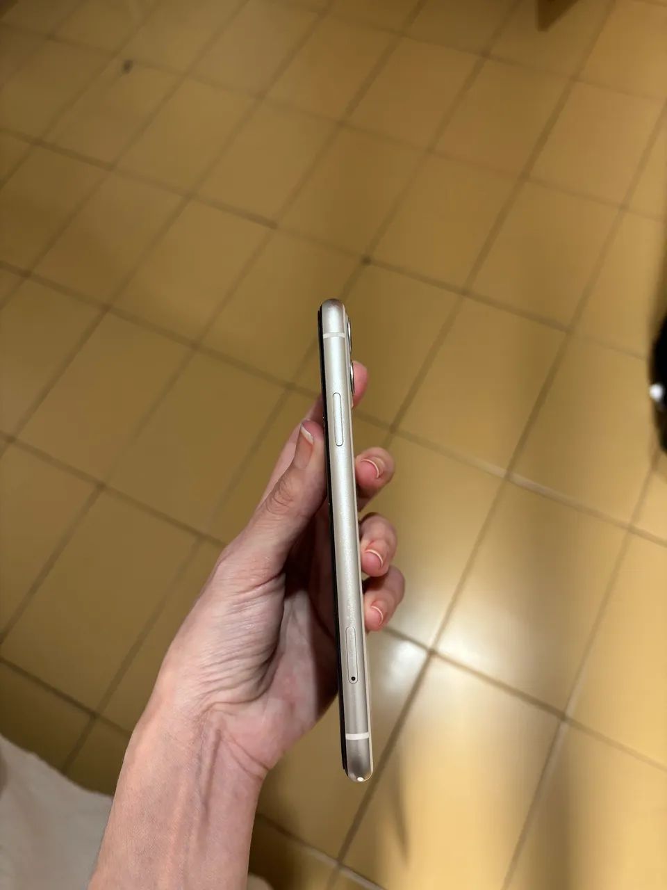 ? iPhone 11 Branco - Excelente estado | Funcionando perfeitamente - Foto 5