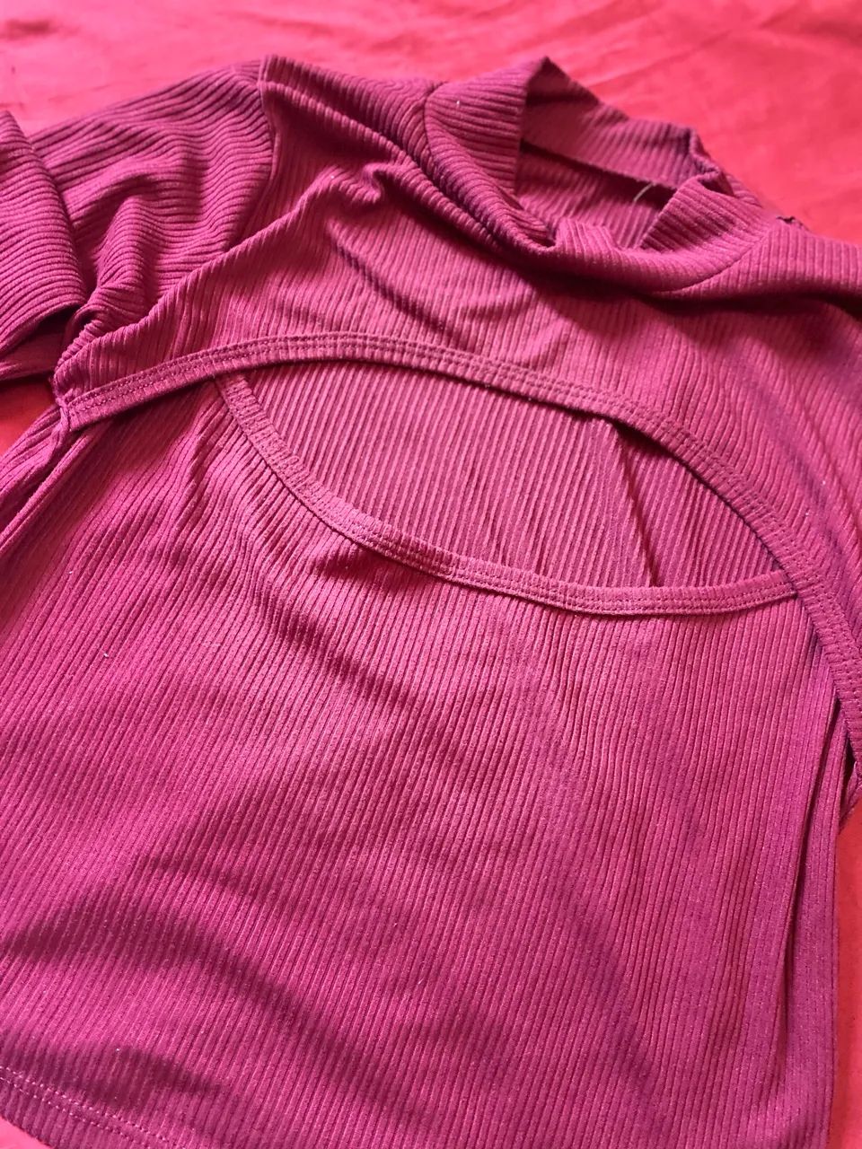 Cropped vinho feminino  - Foto 4
